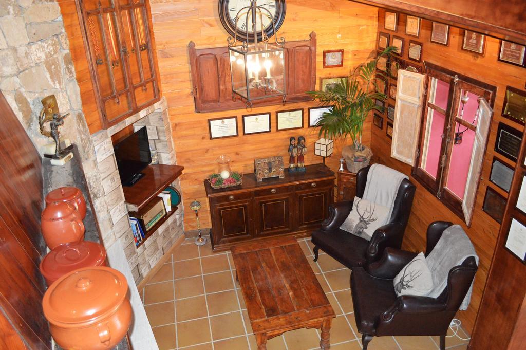 Casa Escosa Otel Albalate del Arzobispo Dış mekan fotoğraf